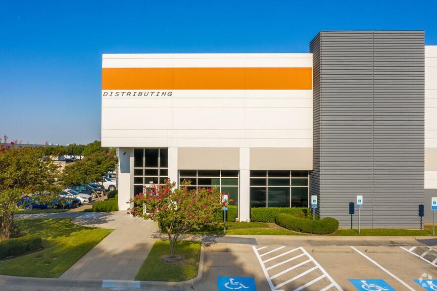 Building 1 500 Enterprise Dr photo 4