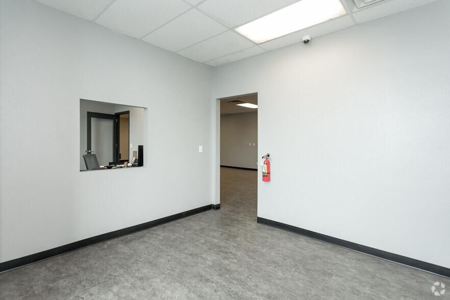 Kingman Airport Industrial I 4625 Interstate Way photo 3