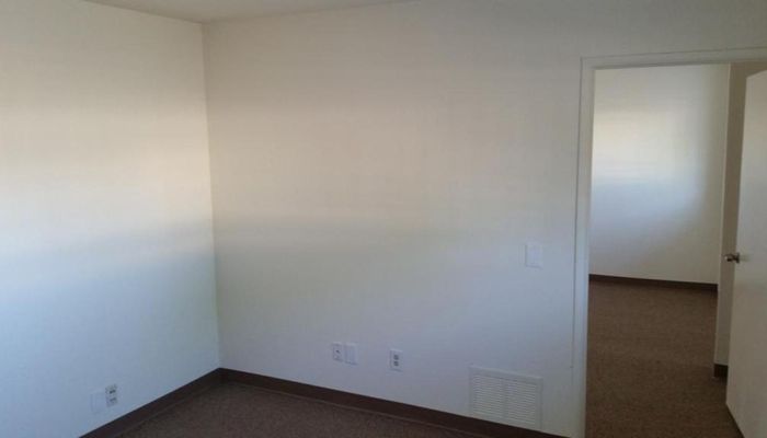 Warehouse Space for Rent at 445 Menlo Ave Hemet, CA 92543 - #11