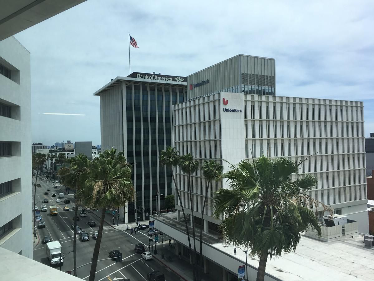 Wilshire Beverly Center photo 2