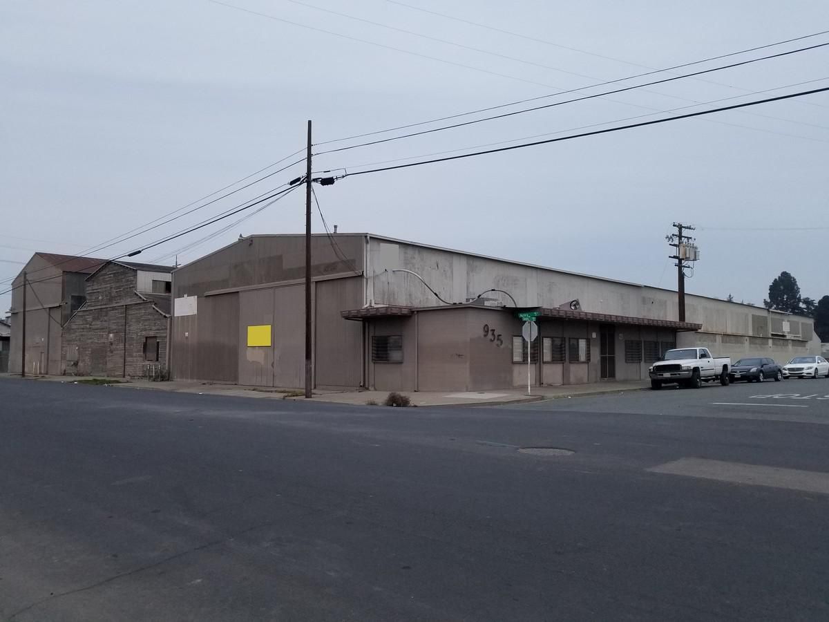 Industrial Property For Sale photo 1