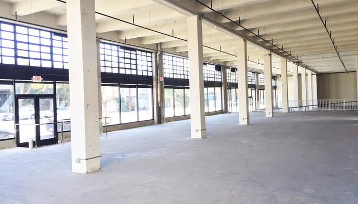 Warehouse Space for Rent at 17930-17940 Ajax Cir City Of Industry, CA 91748 - #6