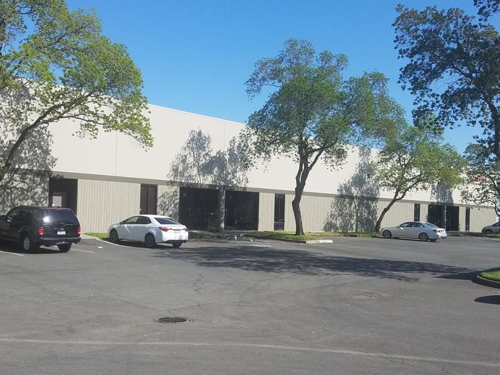 Power Inn Commerce Center