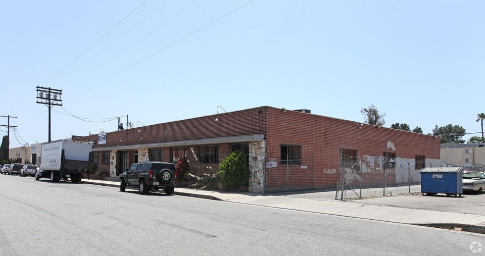 7405 Greenbush Ave., No.HO.