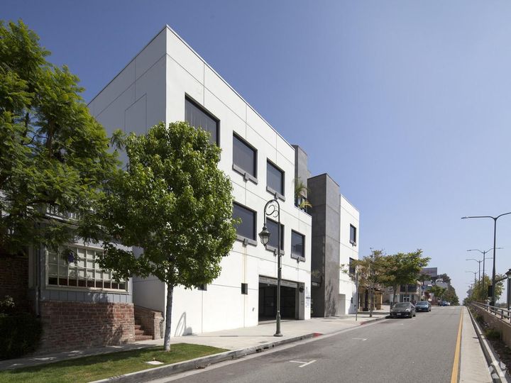 Office/Medical Property For Lease