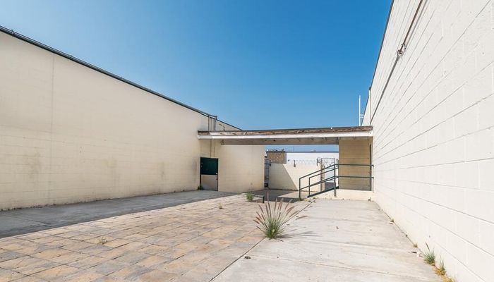 Warehouse Space for Rent at 8020 Ronson Rd San Diego, CA 92111 - #8