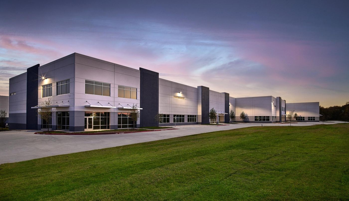 McKinney Airport Center Bldg A photo 2