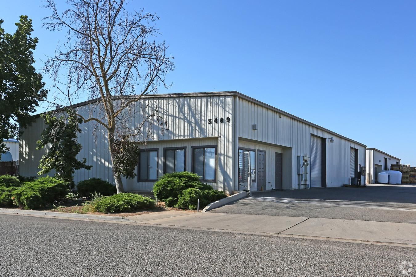 Industrial Property For Lease photo 1