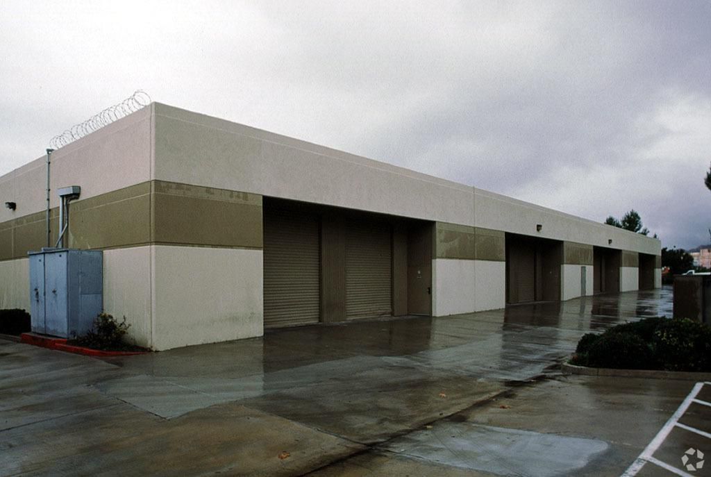 Flex Property For Lease photo 2