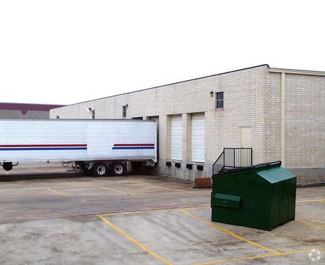 Buckner Park Ind Dist 8404-8434 Endicott Ln