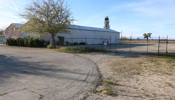 Warehouse Space for Sale at 2711 E Avenue I Lancaster, CA 93535 - #15