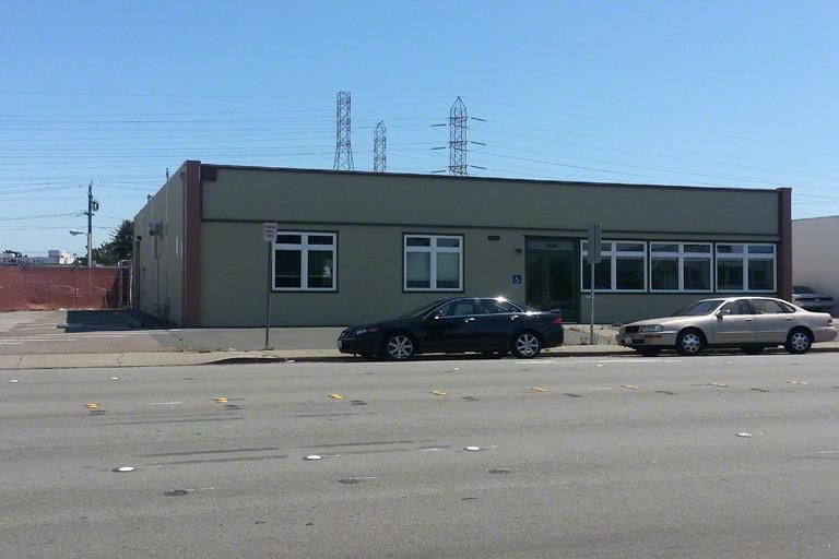 1846 Rollins Road