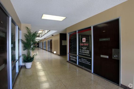 La Tijera Centinela Bldg 6820 La Tijera Blvd