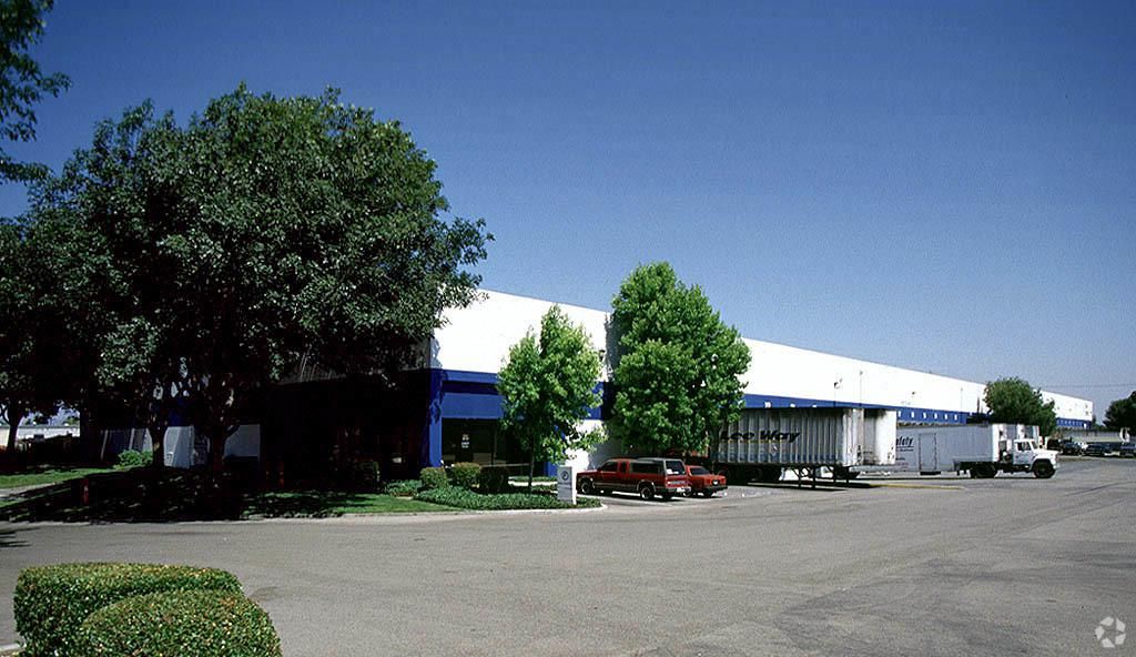Bldg B photo 2