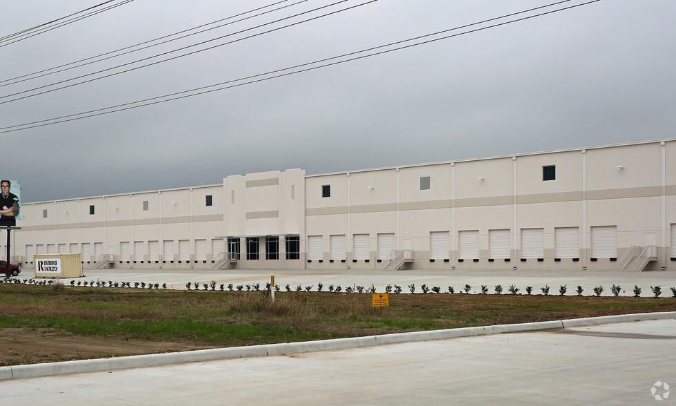 Beltway North Commerce Center 971 N Sam Houston Parkway E photo 1