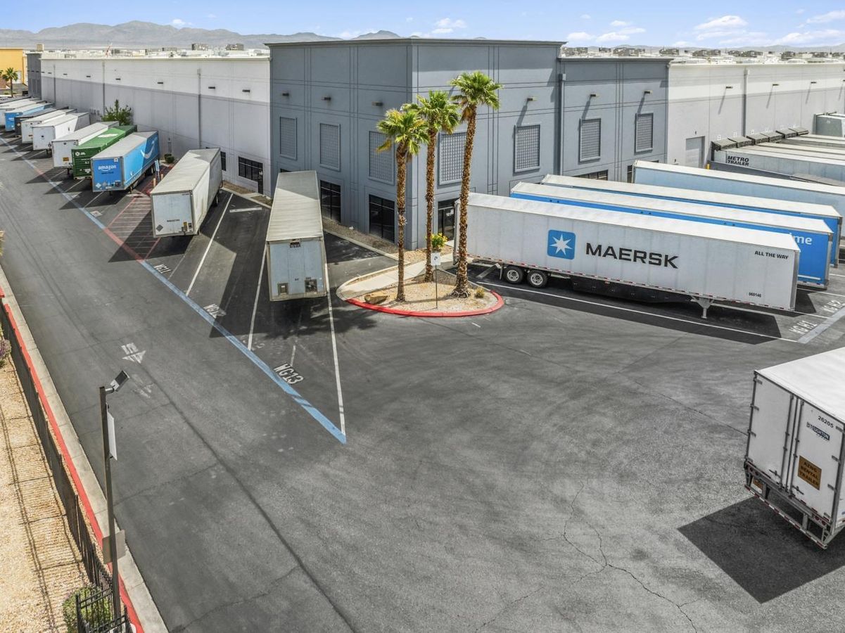 Las Vegas Logistics Center Building 1 photo 1