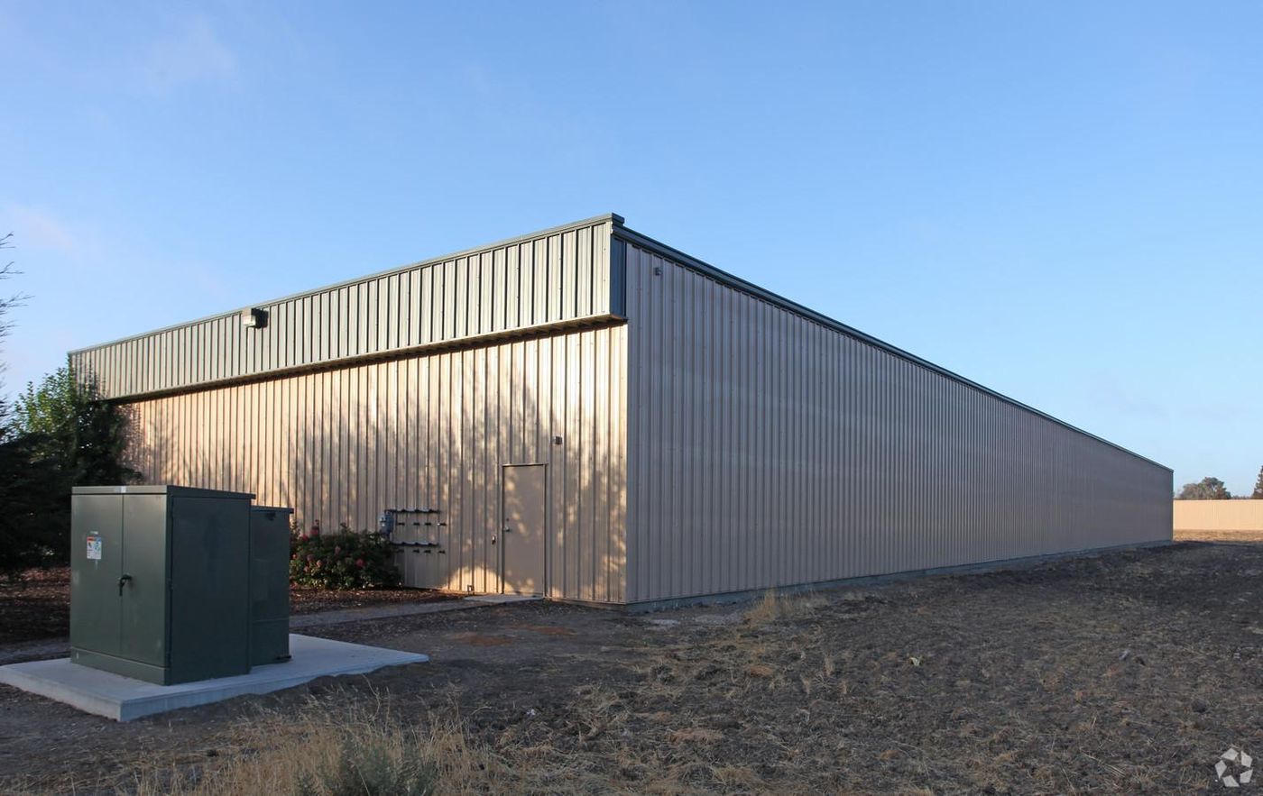 2211 Wilcox Road photo 2