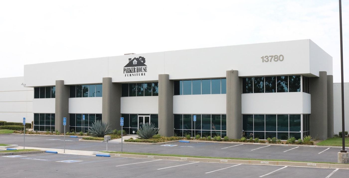 Free-Standing Corporate Image Industrial Building photo 1