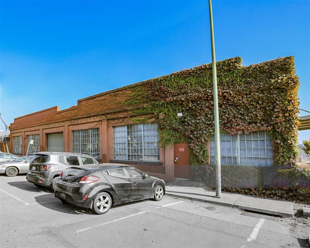 Embarcadero West photo 3