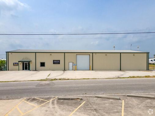 111 Wyoming Blvd