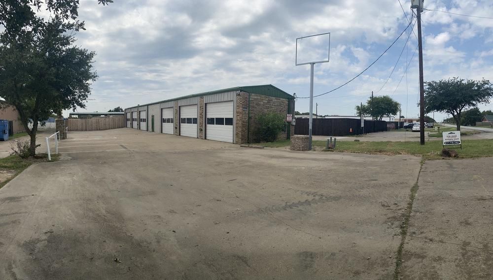 Industrial property in mesquite, TX photo 2