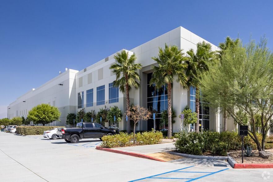 Meridian Distribution Center 14600 Innovation Dr for Lease in Riverside ...