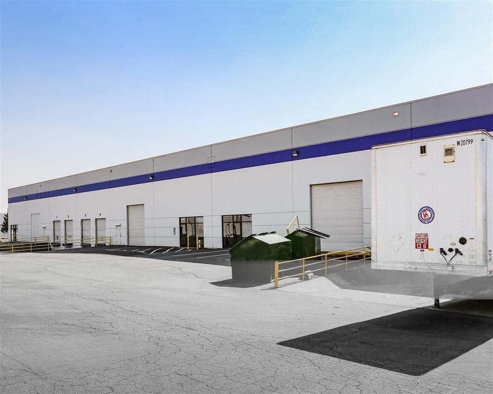 1700 & 1720 North Market Blvd photo 2