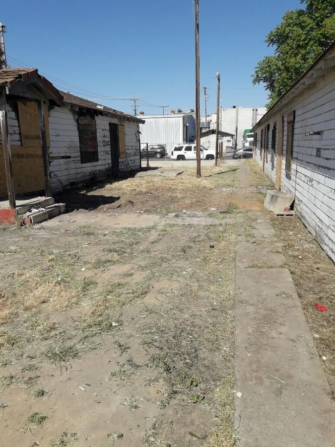 BUILD TO SUIT OR USE AS REAL ESTATE OFFICE photo 1