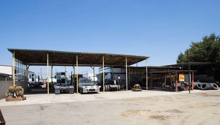 Warehouse Space for Sale at 2000 E El Monte Way Dinuba, CA 93618 - #9