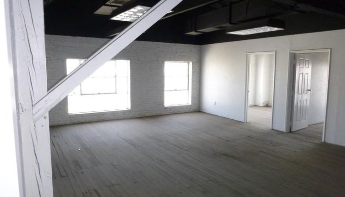 Warehouse Space for Rent at 2250 Los Angeles St Fresno, CA 93721 - #10