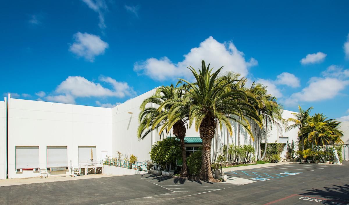Bldg 4 photo 1