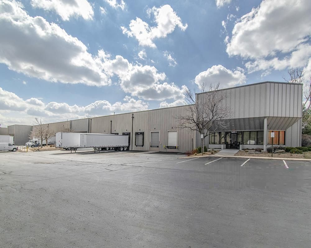 Denver Business Center, Bldg 1 photo 3