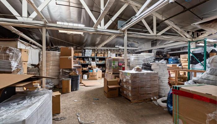 Warehouse Space for Rent at 622-626 N La Brea Ave Inglewood, CA 90302 - #9