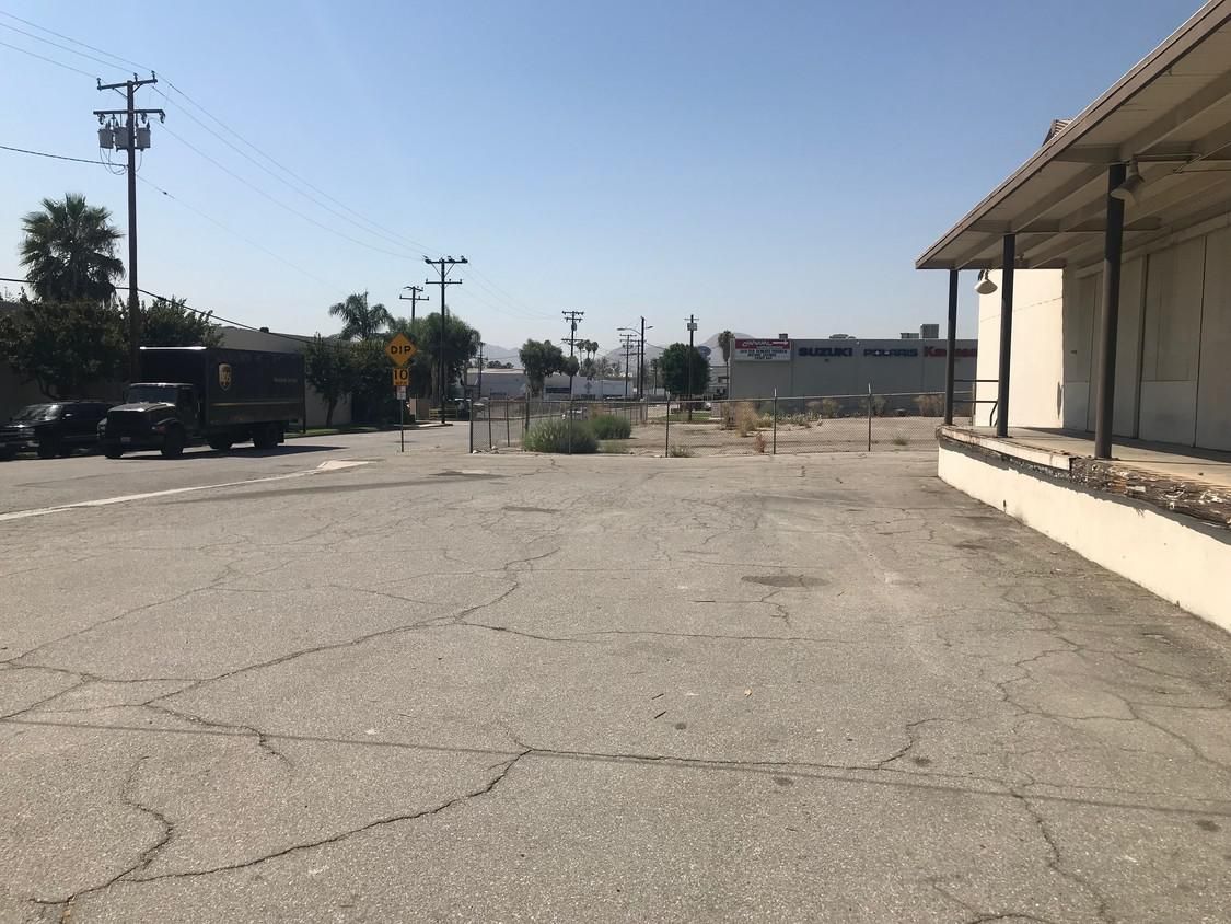 Industrial Property For Lease photo 4