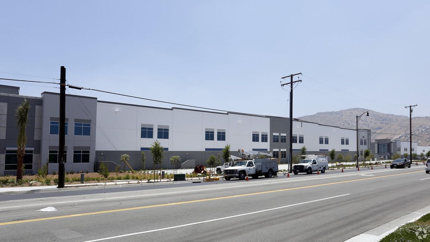 Bldg 3 photo 3