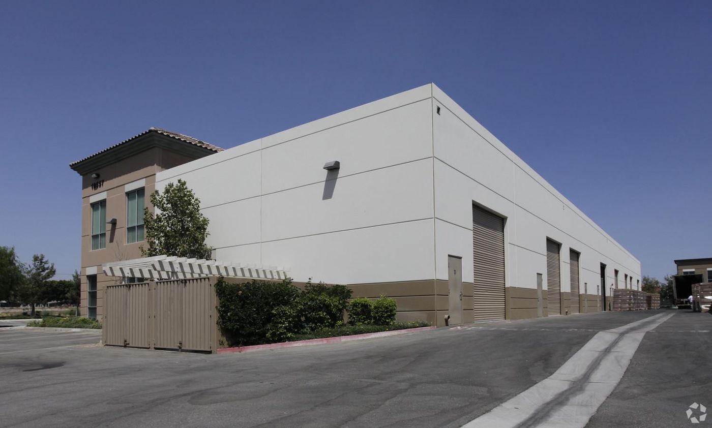 Bldg 3 photo 2