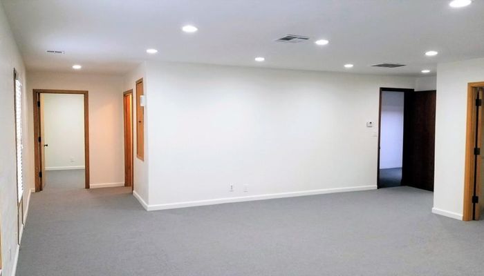 Office Space for Rent at 335-341 Washington Blvd Venice, CA 90292 - #17