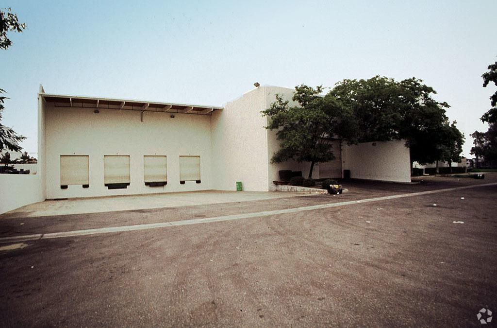 Bldg 1 photo 2