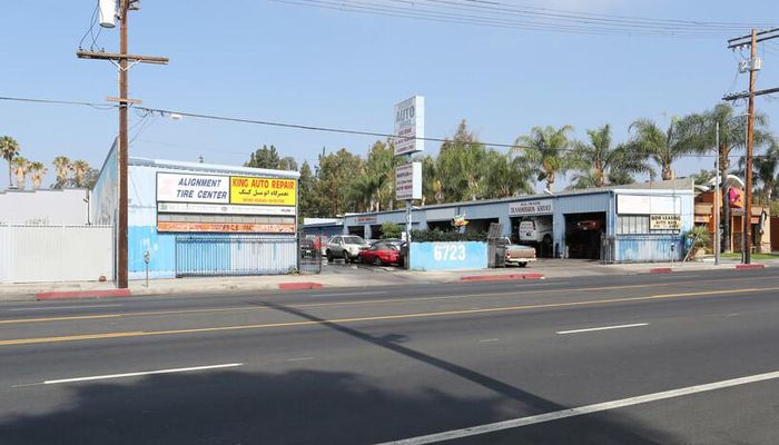 Warehouse Space for Rent at 6723 Reseda Blvd Reseda, CA 91335 - #1