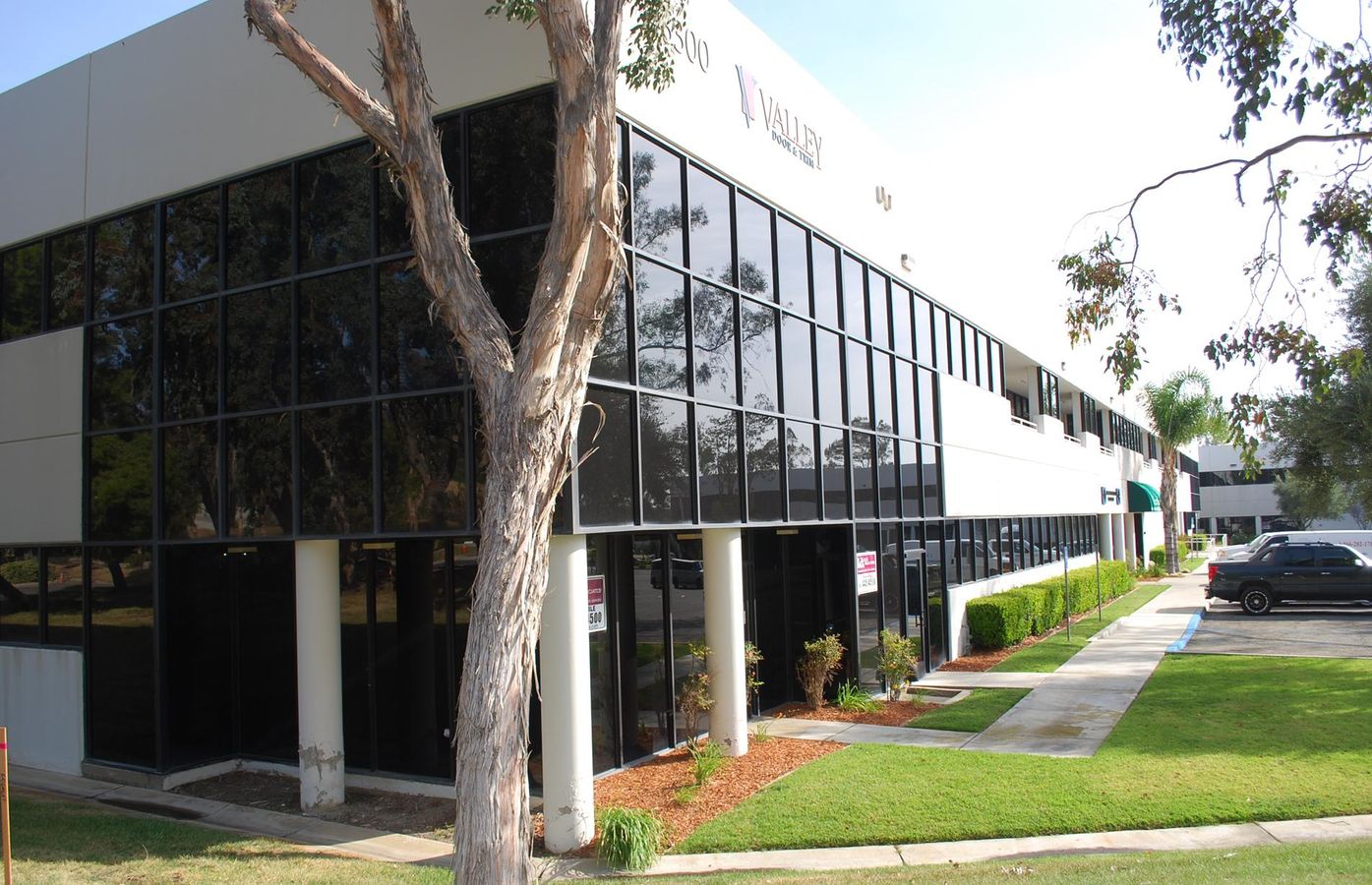 Centre Court Building B photo 1