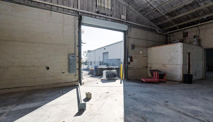 Warehouse Space for Rent at 622-626 N La Brea Ave Inglewood, CA 90302 - #19