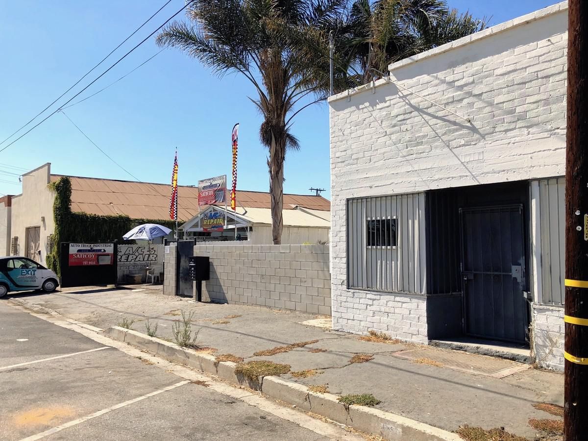 Mixed Use 6 units Ventura photo 3