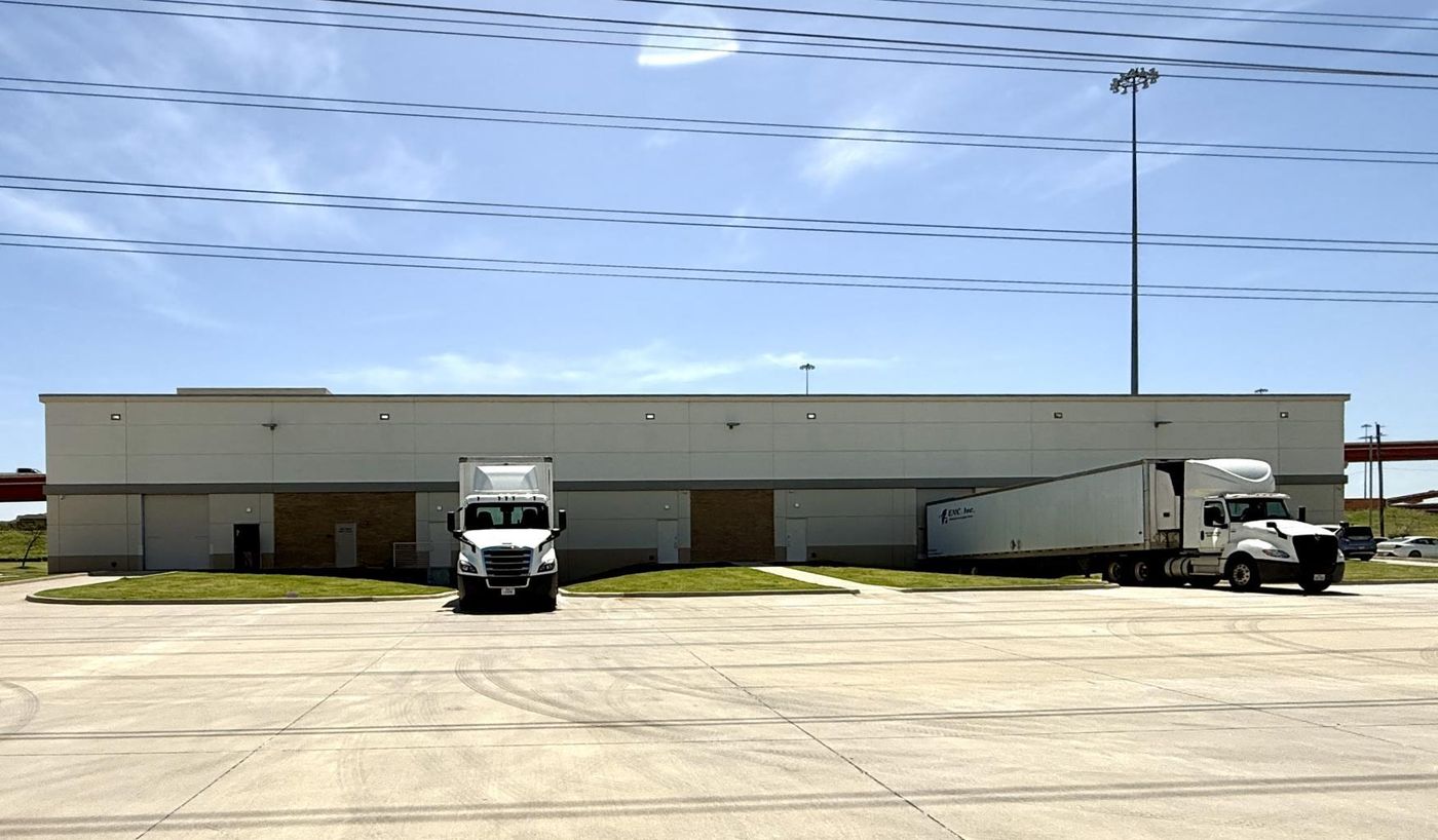 2551 N State Highway 161 photo 2