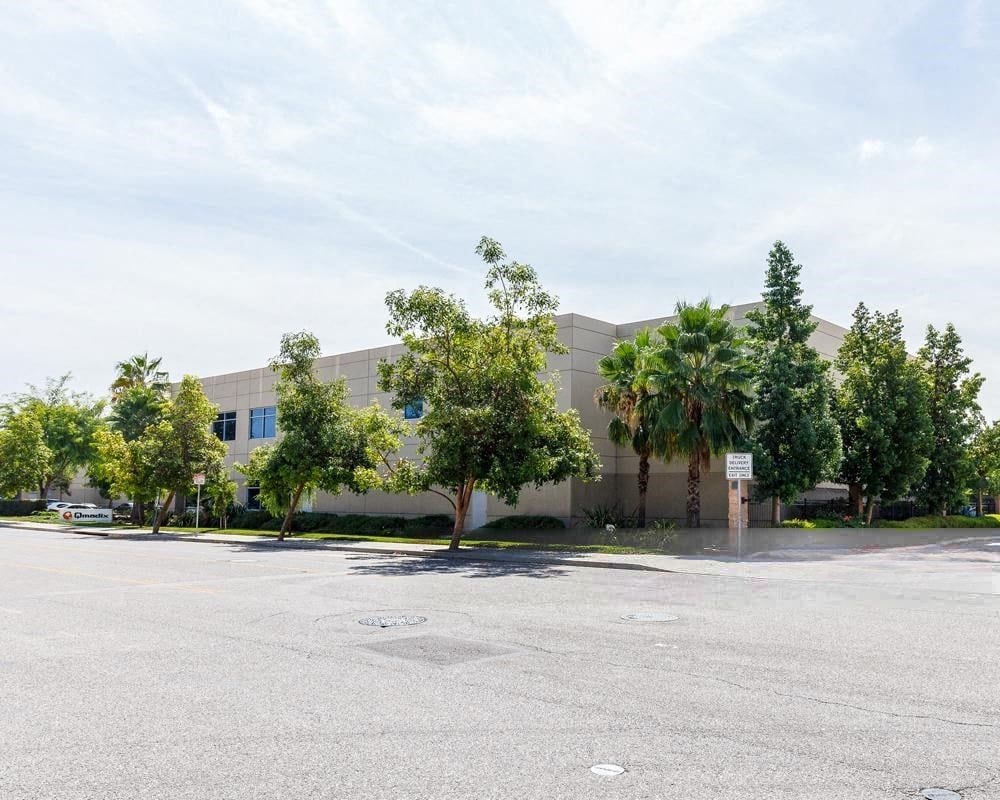 14300 Arminta Street photo 4