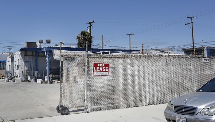 Warehouse Space for Rent at 13509 S Raymond Ave Gardena, CA 90247 - #3