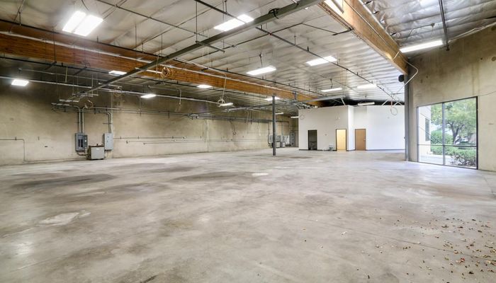 Warehouse Space for Sale at 624 E Rancho Vista Blvd Palmdale, CA 93550 - #14