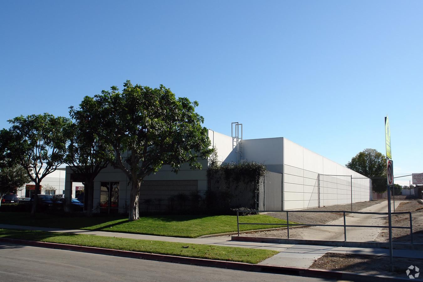 Bldg H photo 2