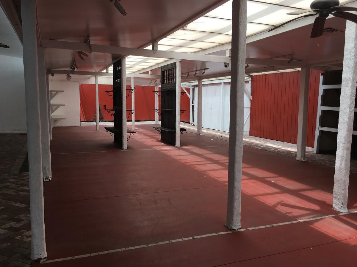Flex Property For Lease photo 4