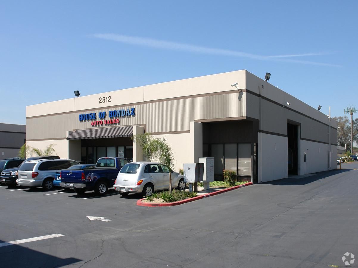 Hunco Industrial Plaza photo 3