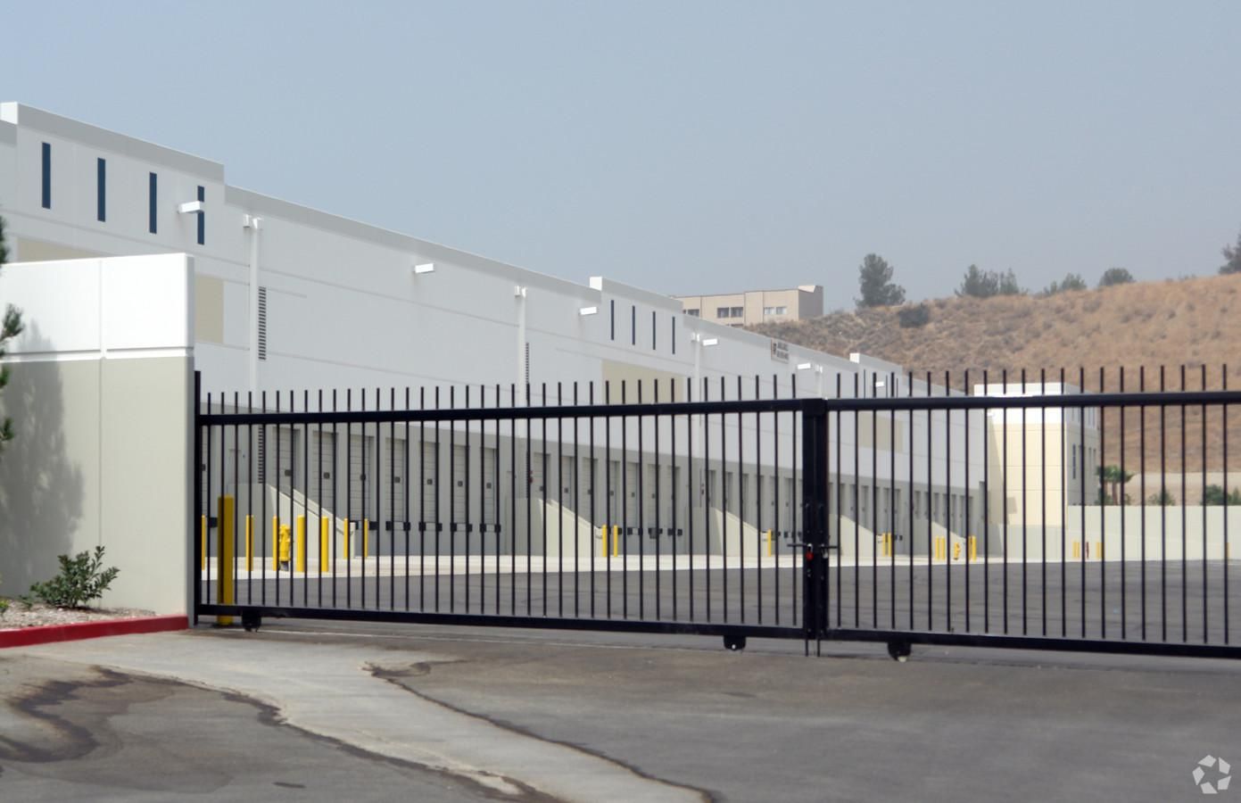 Bldg E photo 2